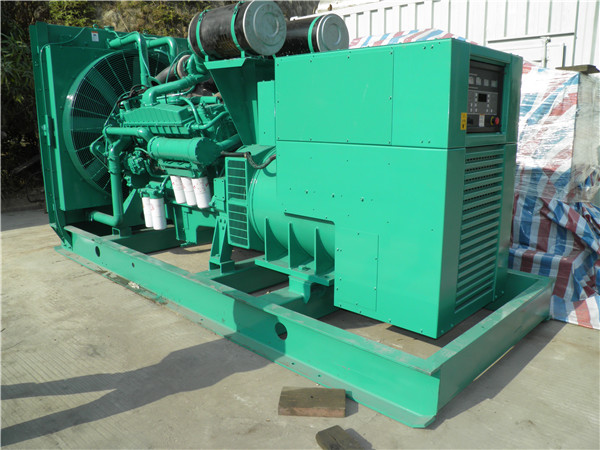 改则出租发电机 发电机组厂家：柴油发电机组的控制屏的作用是什么？