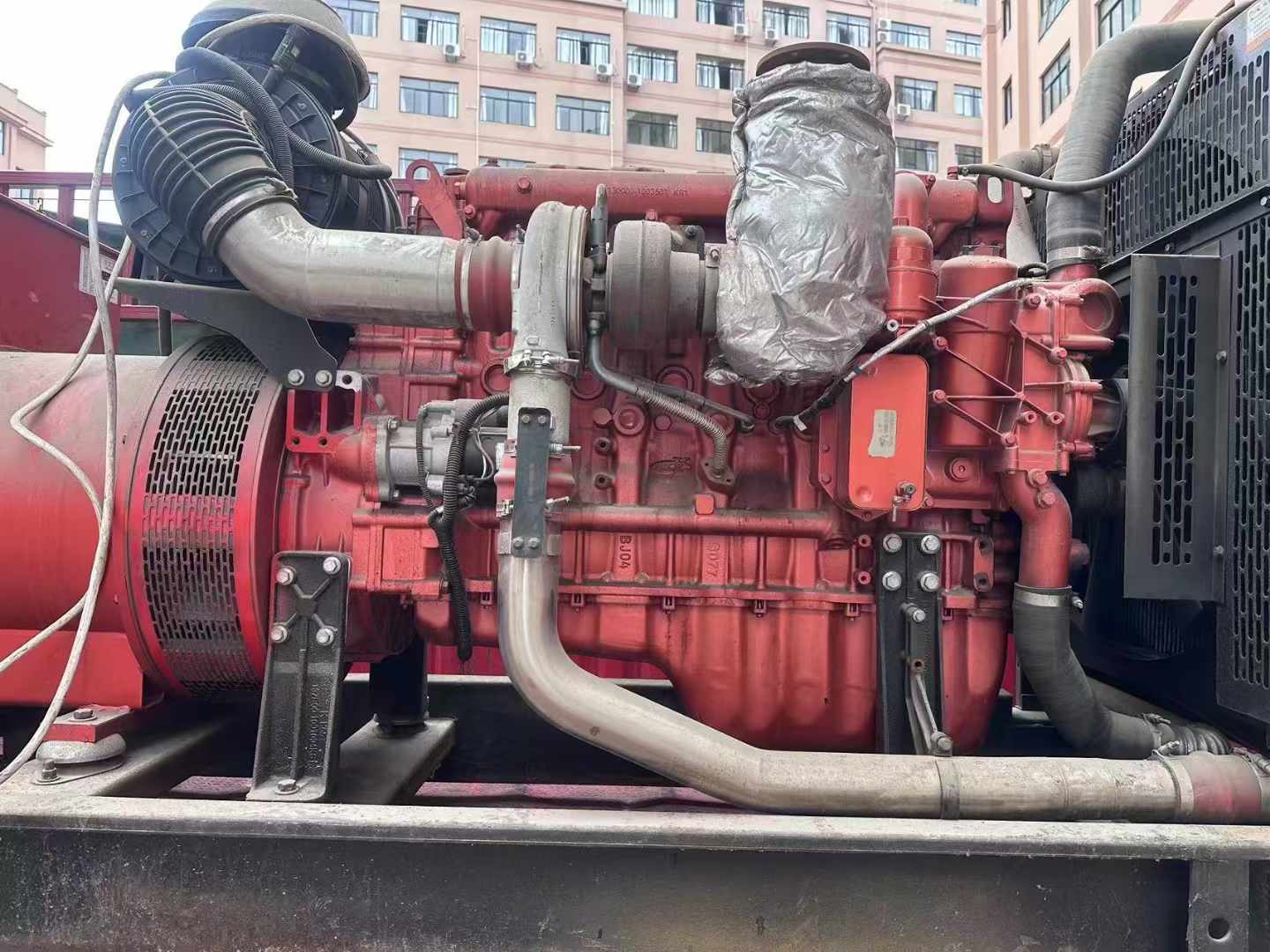 改则如何选择适合 600kW 柴油发电机组的过载保护器？